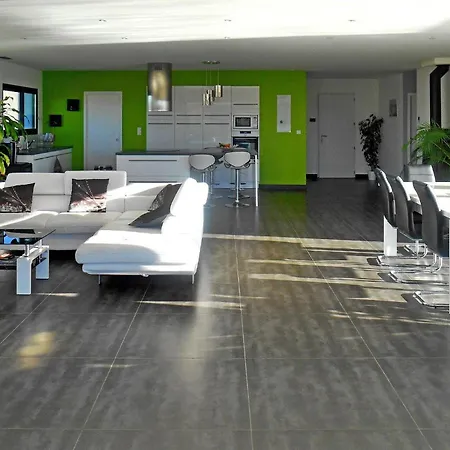 Maison Contemporaine Servian